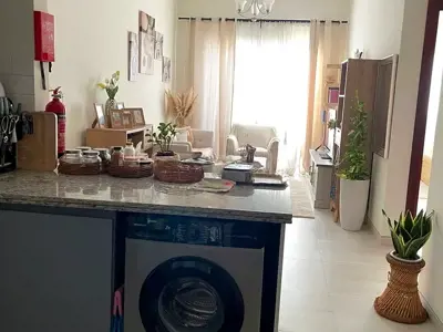 Bed space for female in Jumeirah Village Circle