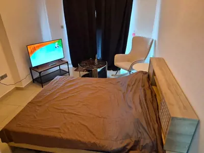 Private room in Jumeirah Village Circle
