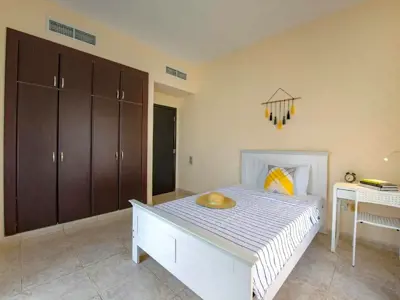 Private room in Jumeirah Village Circle