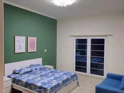 Private room in Dubai Marina