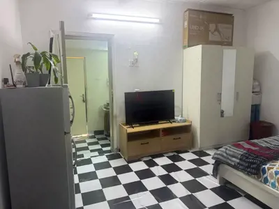 Fully furnished private room in Al Rashidiya