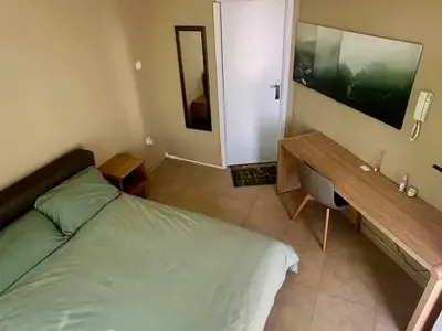 Private Room in Jumeirah Lake Towers (JLT)