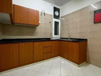 Executive bed space for men in Al Karama