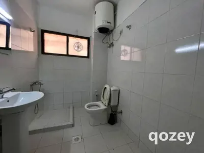 Couple partition available in Al Satwa