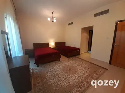 Ladies bed space in Jumeirah 1