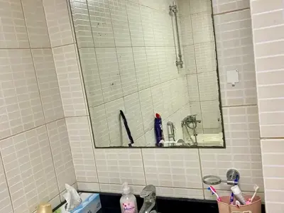 Fully Furnished Master Bedroom Available for Female/Couple