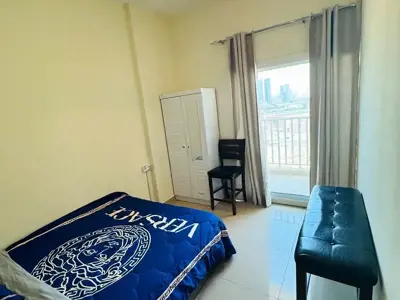 Big standard room for rent at Centrium
