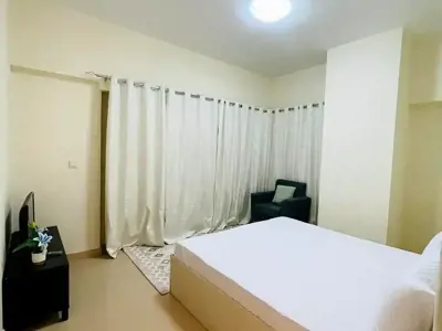 Master room with balcony in Dubai Sports City