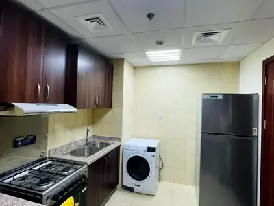 Master room with balcony in Dubai Sports City