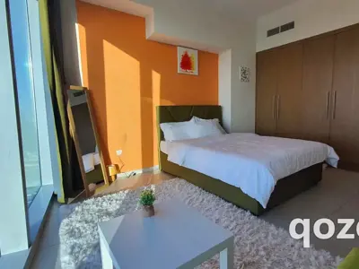 Private Room for Professionals in Downtown Dubai
