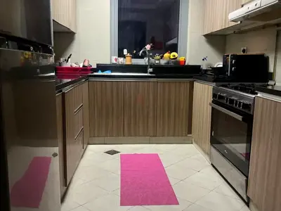 Ladies bed space in Downtown Dubai