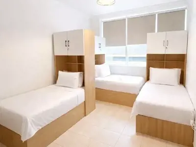 Bed space for 1 Lady in Burj Al Nujoom