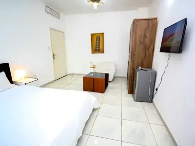 Master Room for Rent in Umm Suqeim