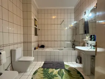 Private Room in Umm Suqeim 2