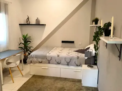Private Room in Umm Suqeim 1