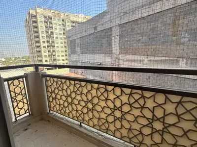 Master Bedroom For Rent in Al Jaddaf