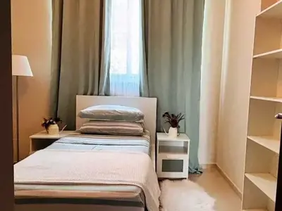 Private room in Dubai Marina