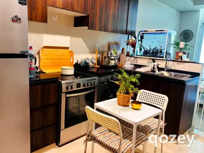 Cozy Private Room in DAMAC Hills 2