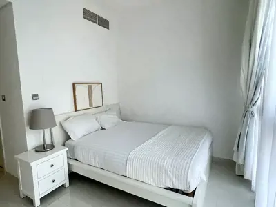 Private room in Dubai Marina