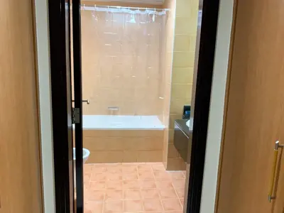 Executive Partition for Males Near Gardens Metro