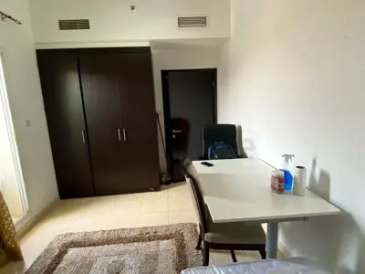 Sharing room for rent in Liwan Circle