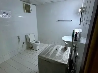 Room With Partition in Port Saeed