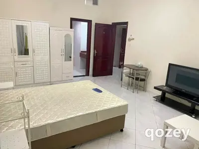 Spacious Furnished Master Bedroom in Hor Al Anz East