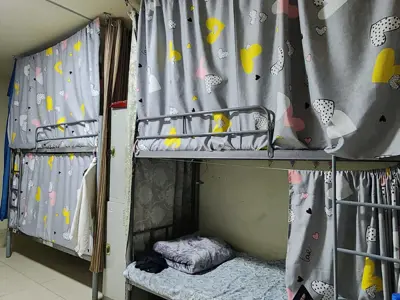 Bedspace in Deira