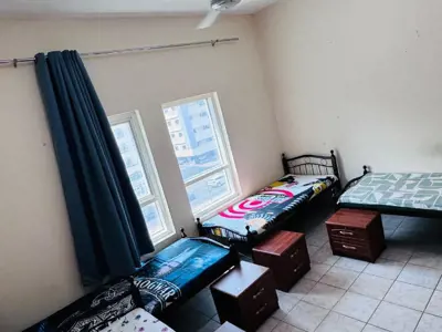 Executive Ladies Bedspace burjuman exit 3,behind burjuman mall 