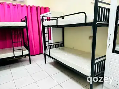 Executive Male Bed Space in Abu Hail