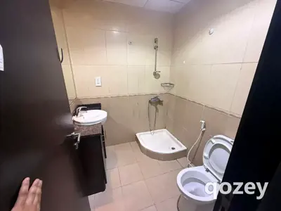 Master room available in Al Nahda 1