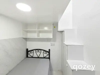 Partition in Bur Dubai