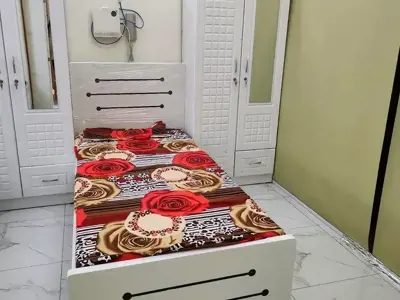 Female bed space in Al Mankhool, Dubai