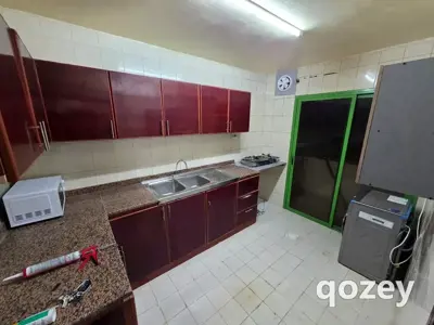 Bedspace in Al Karama